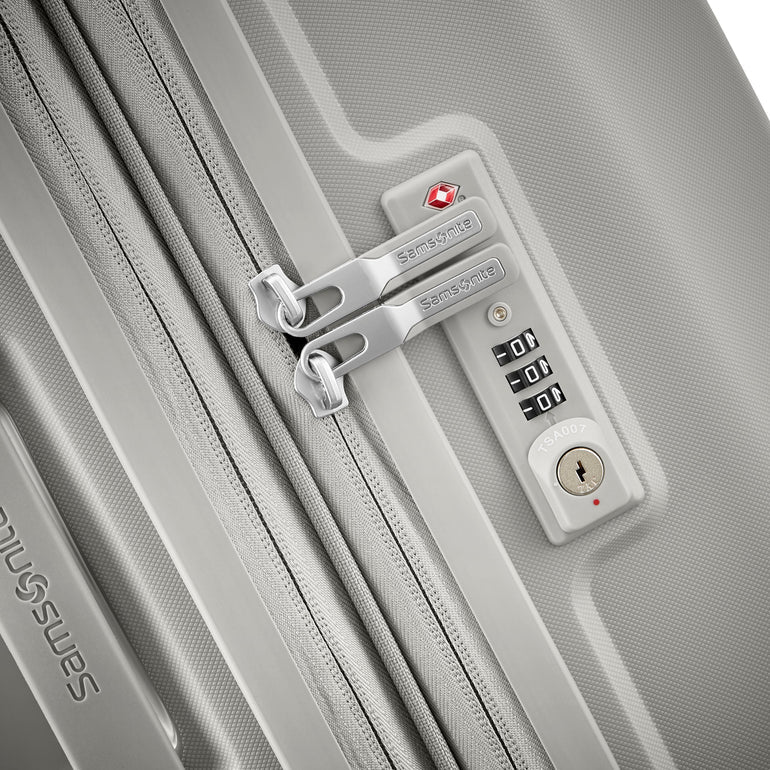 Samsonite Outline Pro Valise rigide moyenne extensible à roulettes