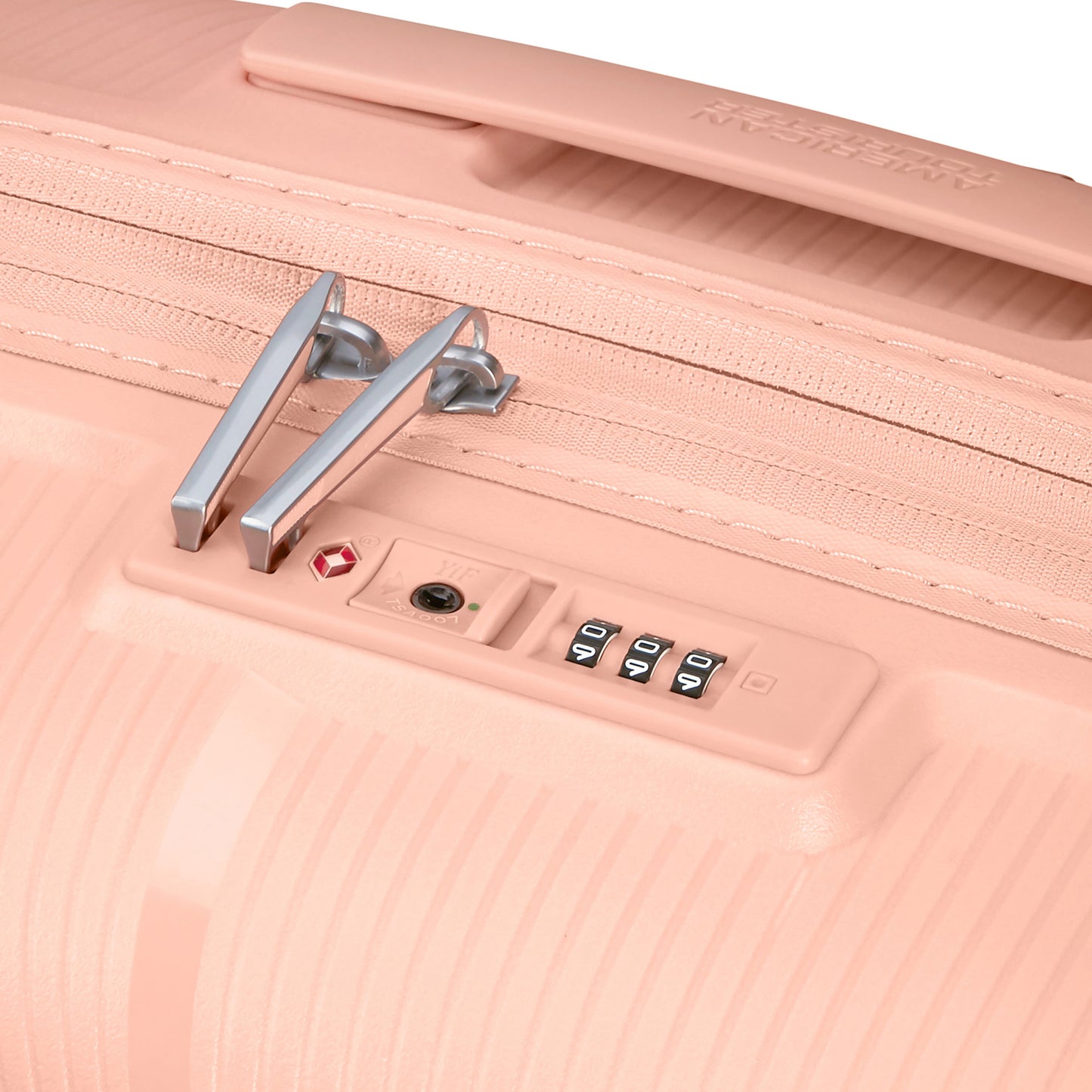 American Tourister Starvibe Spinner Hardside Grand
