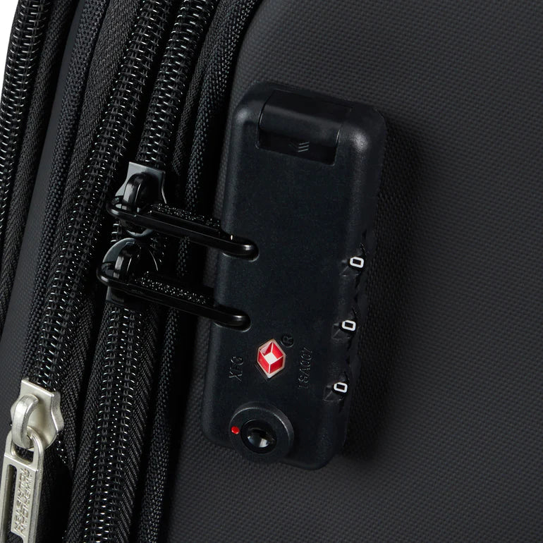 American Tourister Daring Dash Valise cabine extensible à coque souple à roulettes