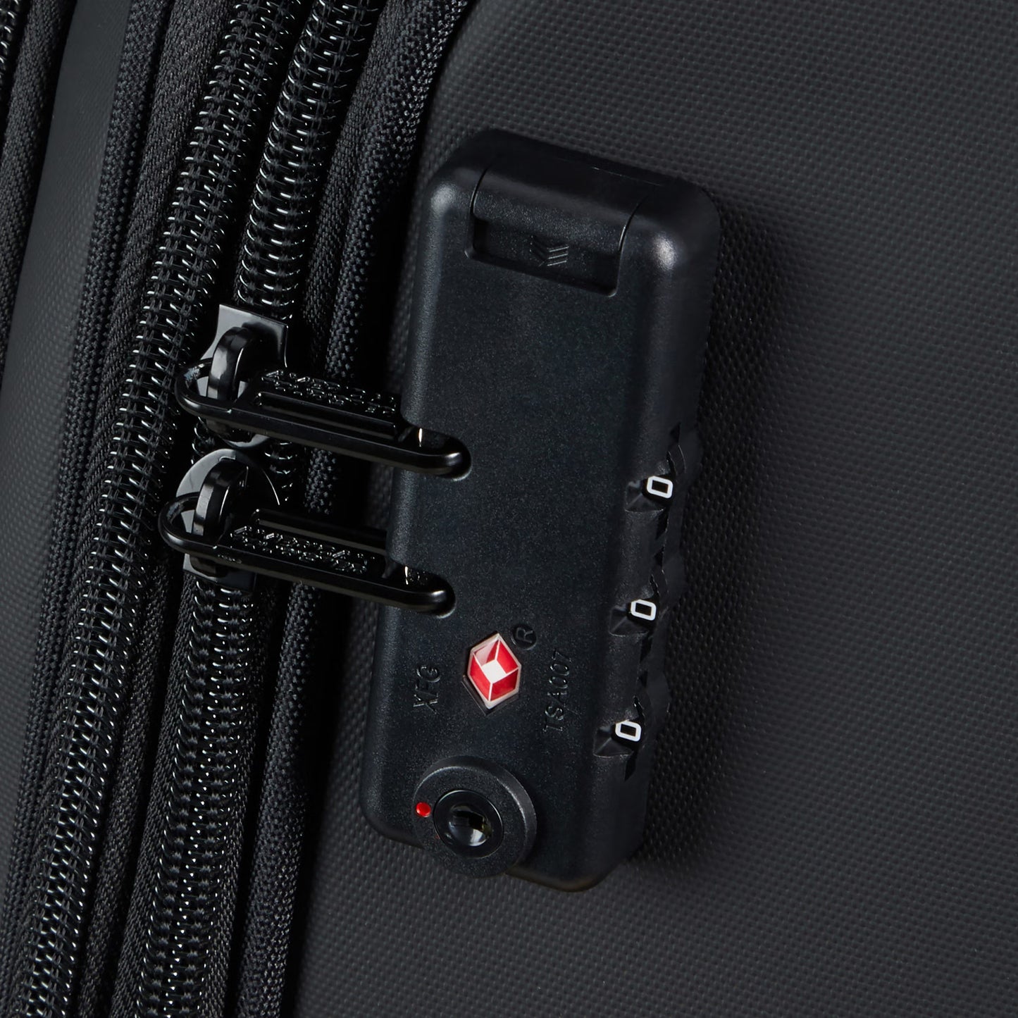 American Tourister Daring Dash Spinner Grande Valise Souple Extensible