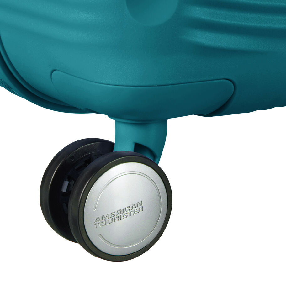 American Tourister Curio Spinner Medium Expandable Hardside Luggage
