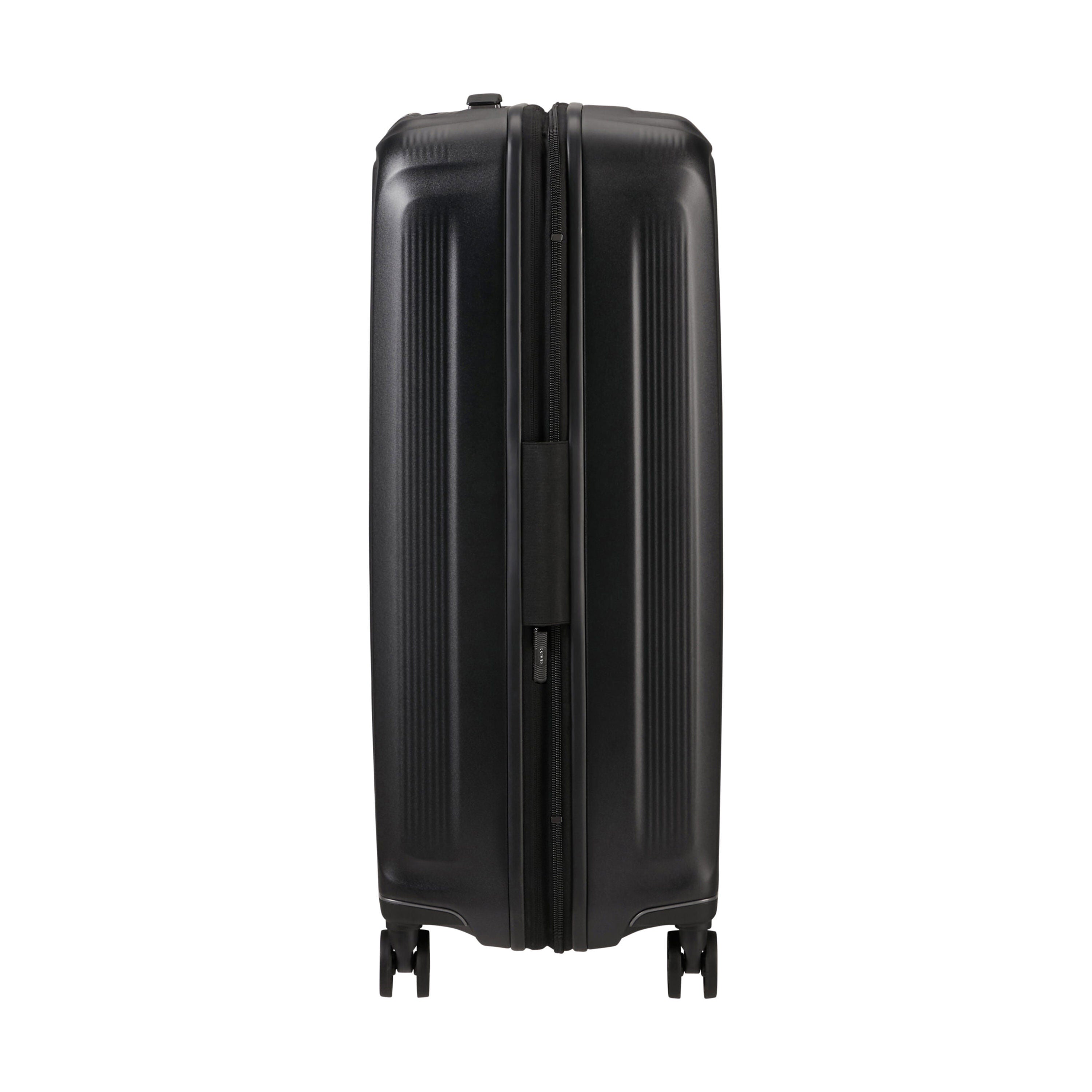 Samsonite Nuon Medium Hardside Luggage