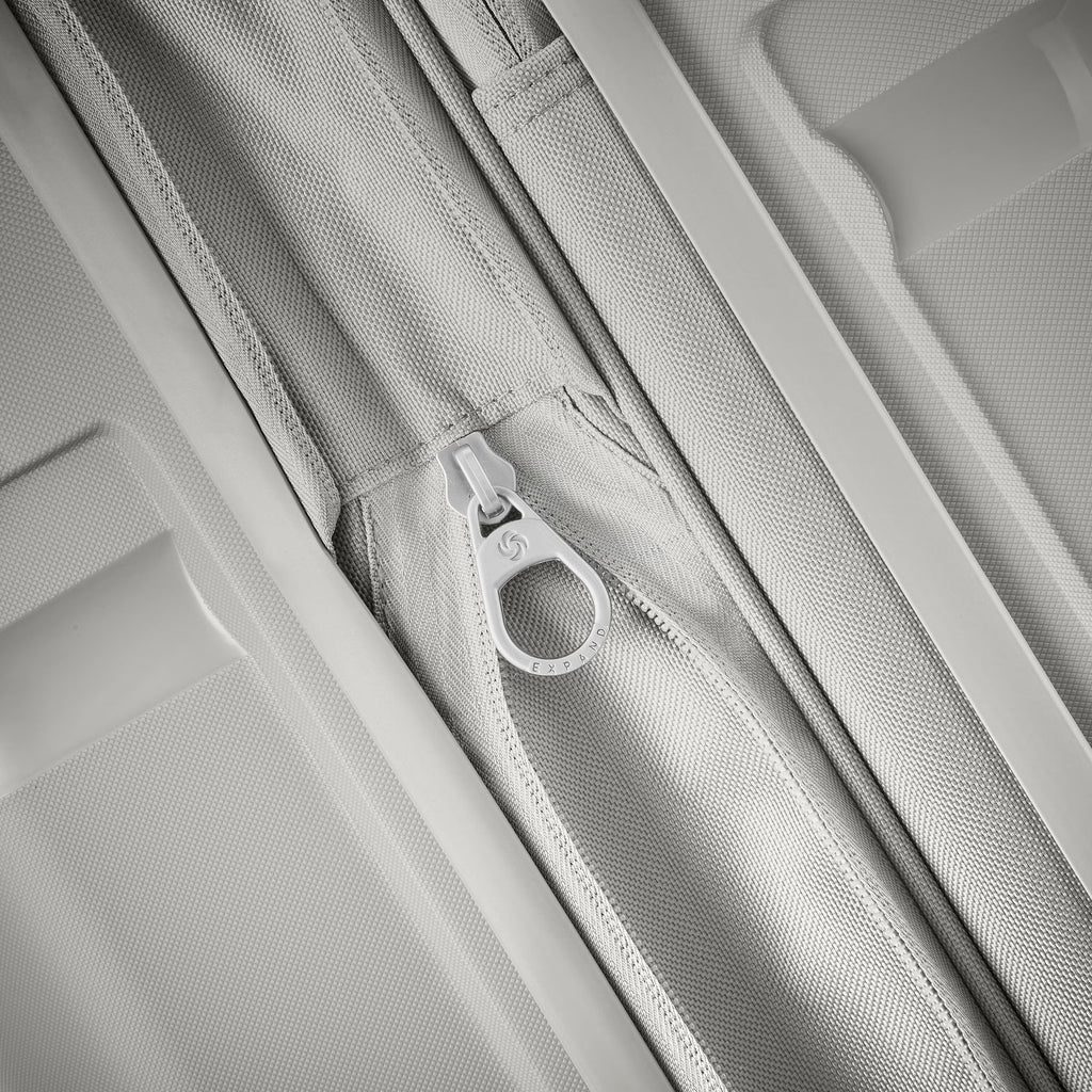 Samsonite Outline Pro Spinner Carry-On Hardside Luggage