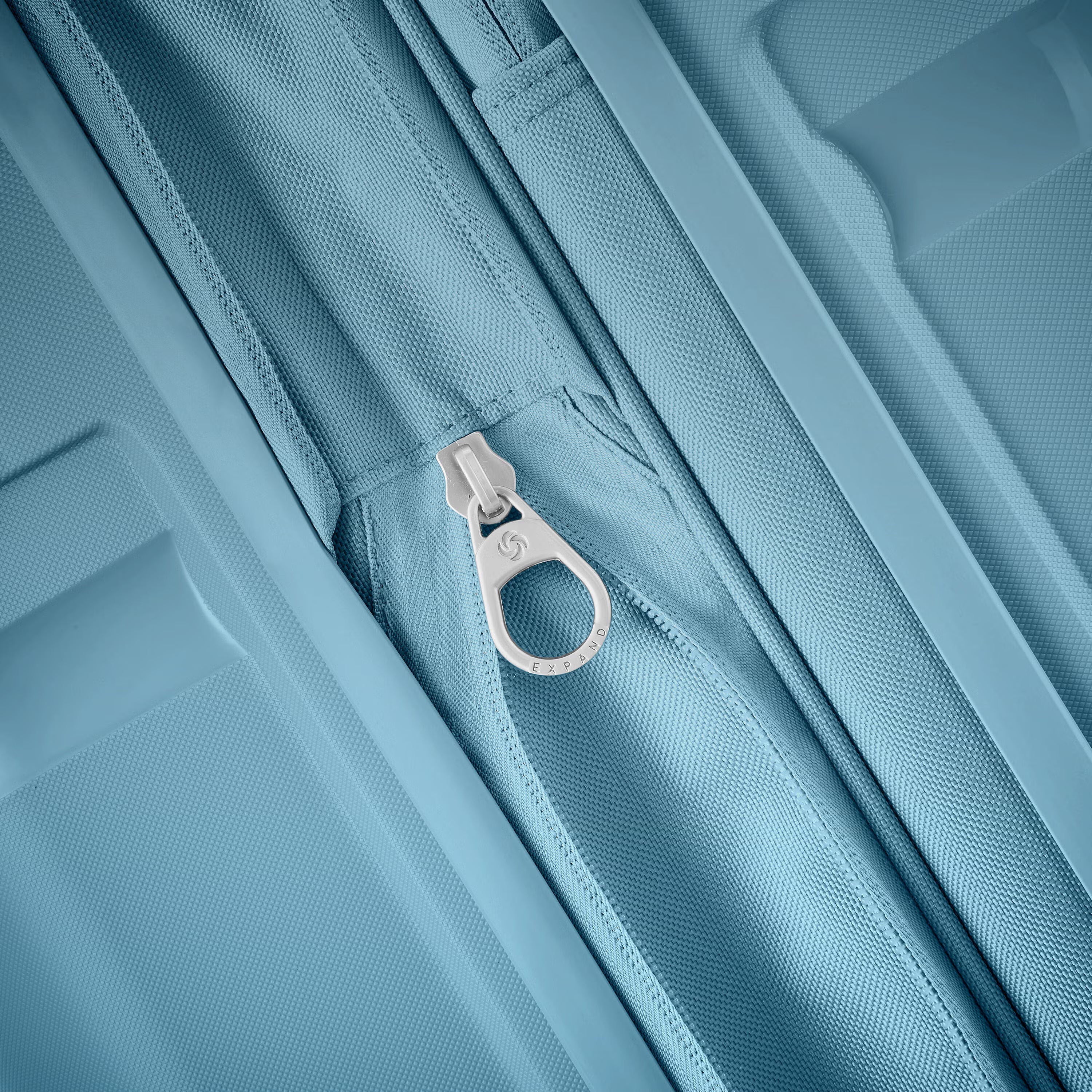 Samsonite Outline Pro Spinner Carry-On Hardside Luggage