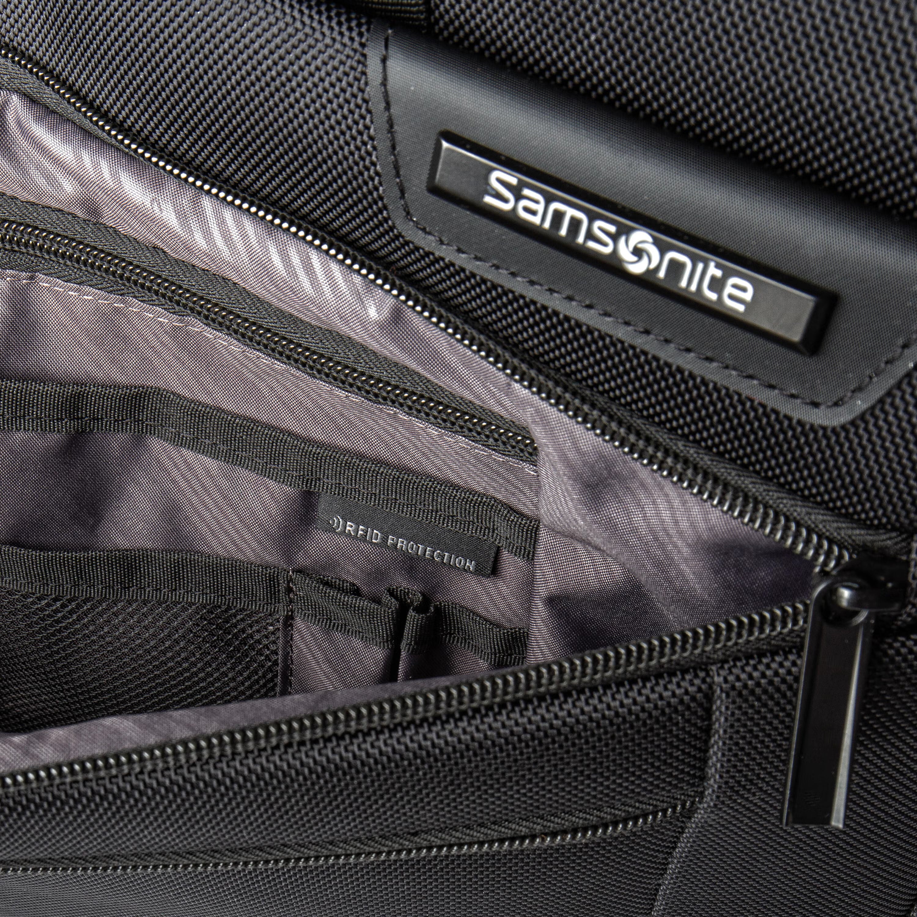 Samsonite Classic NXT 2 Gusset Brief with RFID 17" - Black