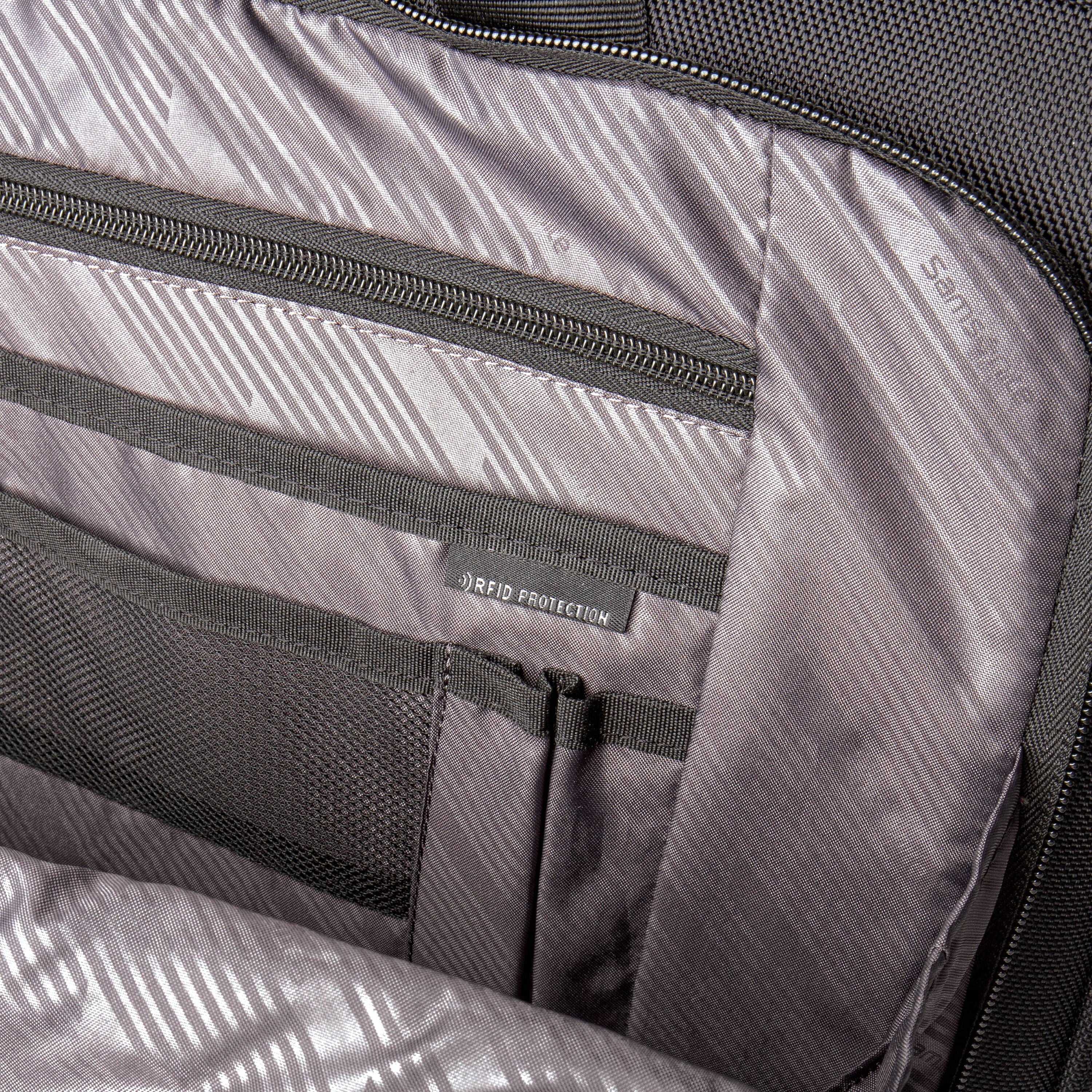 Samsonite Classic NXT 3 Gusset Brief with RFID 15.6" - Black