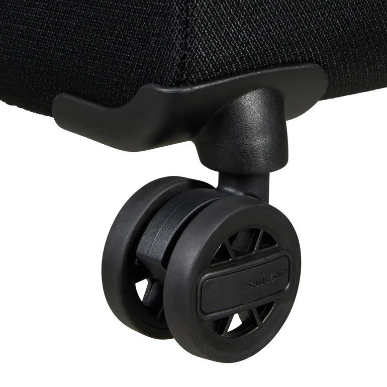 Samsonite Vaycay Spinner Medium Expandable Softside Luggage