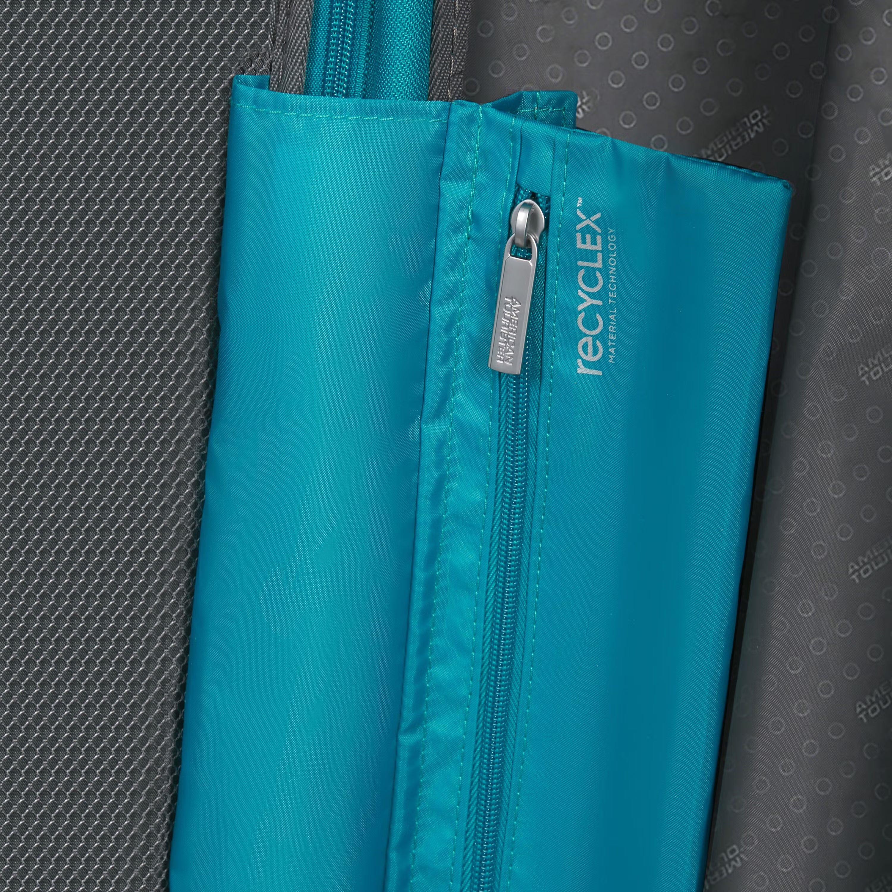 American Tourister Starvibe Spinner Carry-On Hardside Luggage