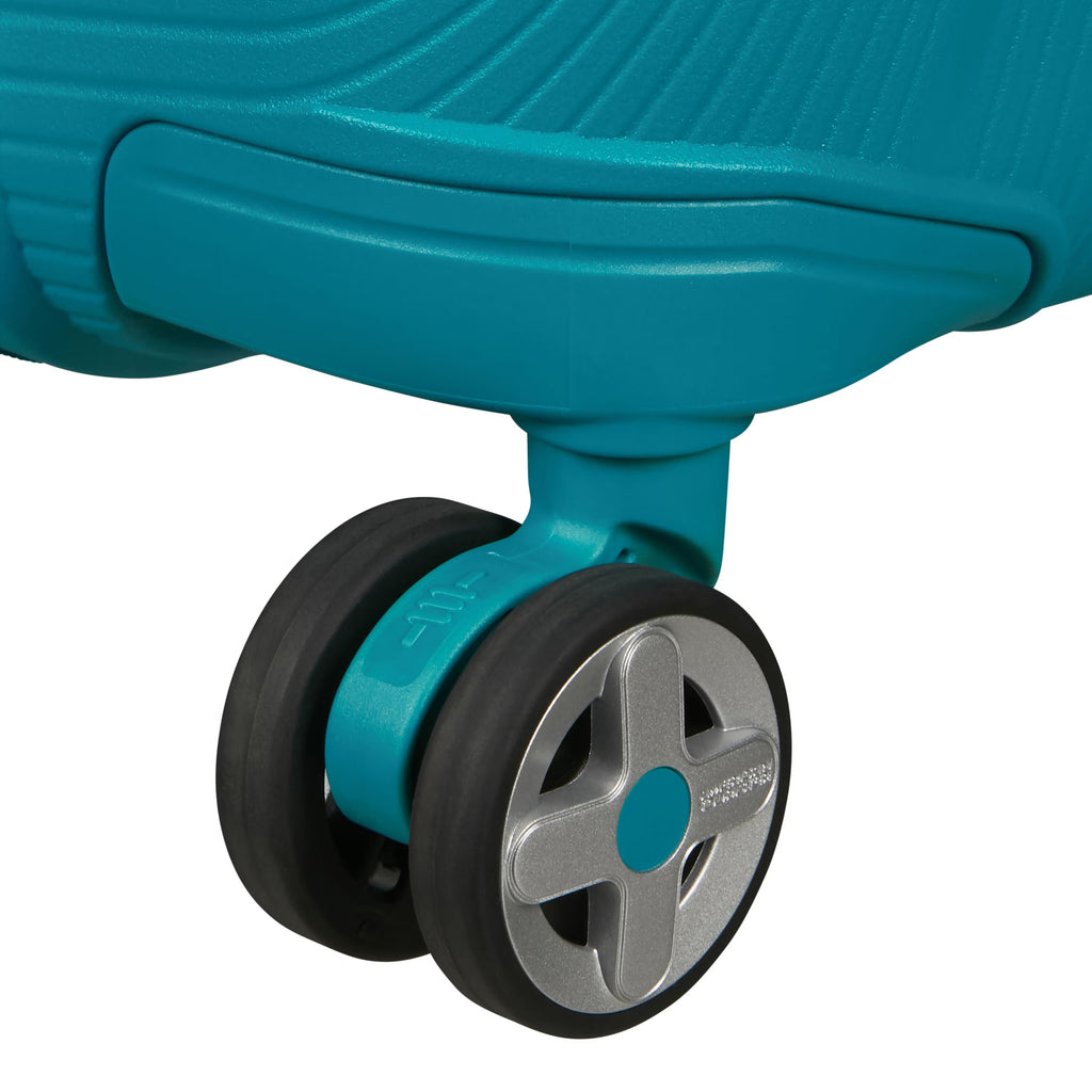 American Tourister Starvibe Spinner Medium Expandable Hardside Luggage