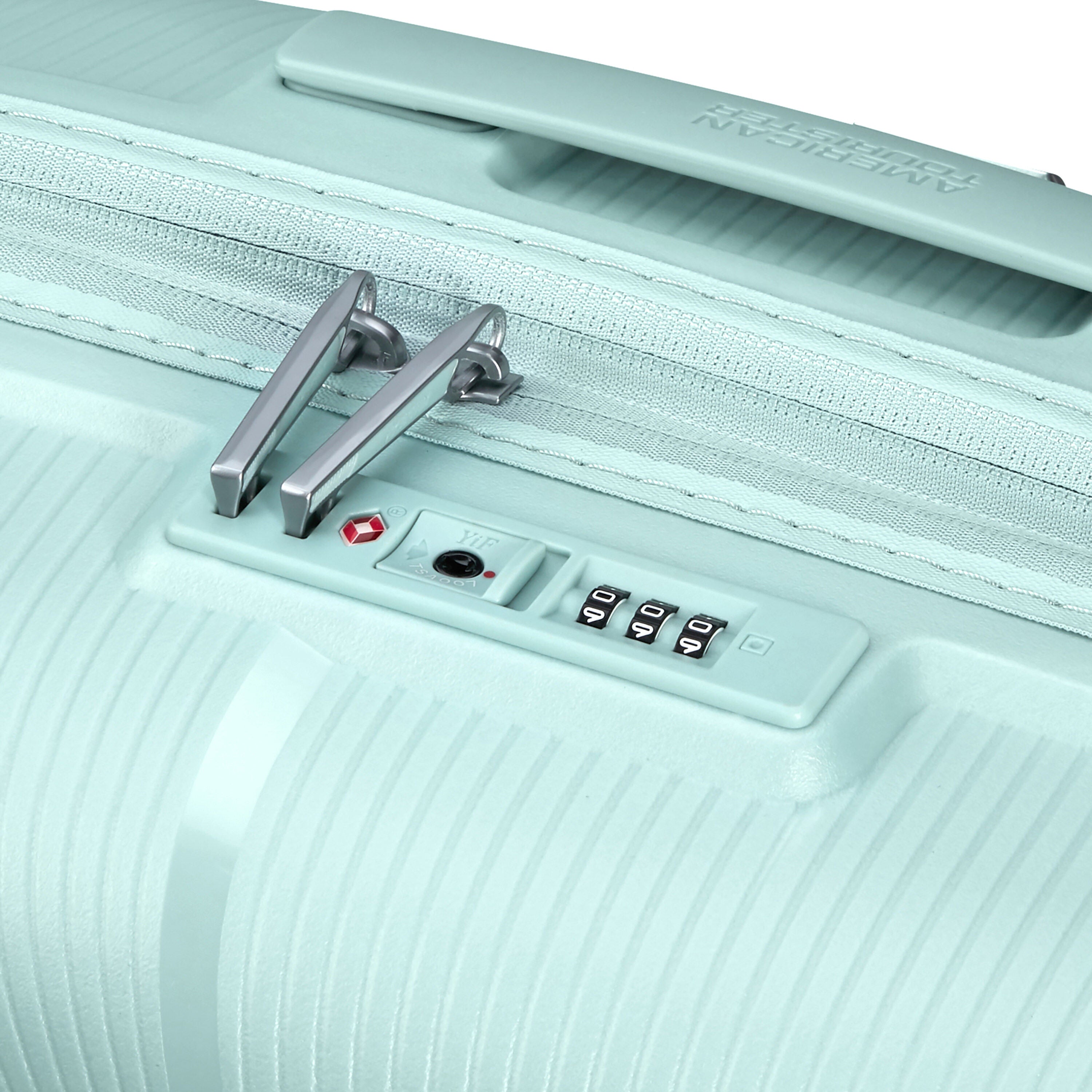 American Tourister Starvibe Spinner Medium Expandable Hardside Luggage