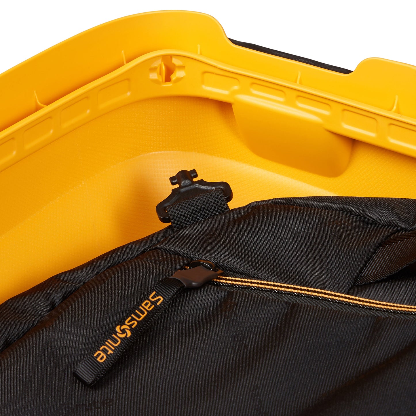 Samsonite Essens Spinner Hardside Carry-On