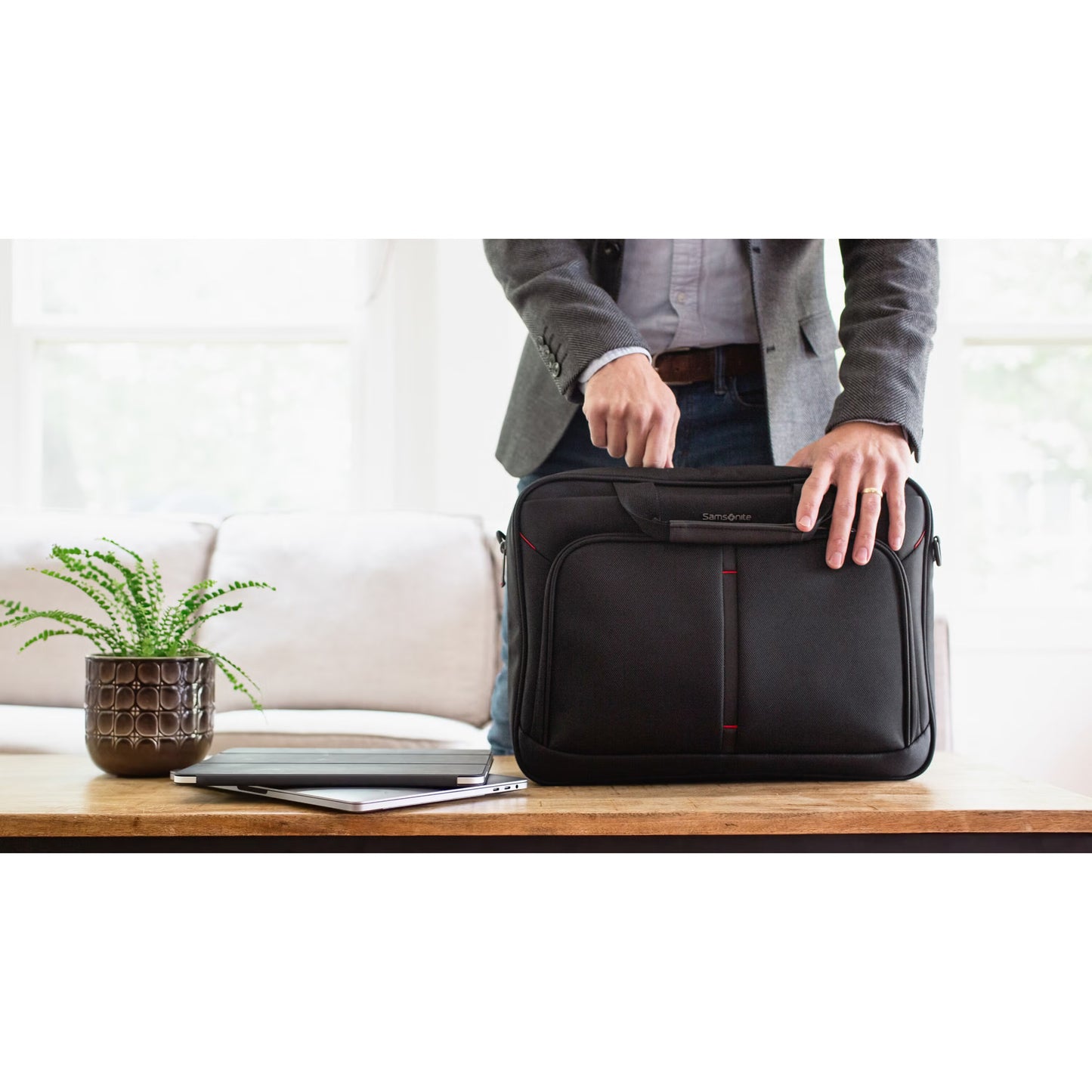 Samsonite Xenon 4.0 Slim Brief 15.6" - Black