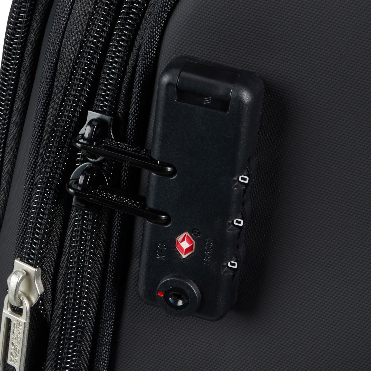 American Tourister Daring Dash Valise cabine extensible à coque souple à roulettes