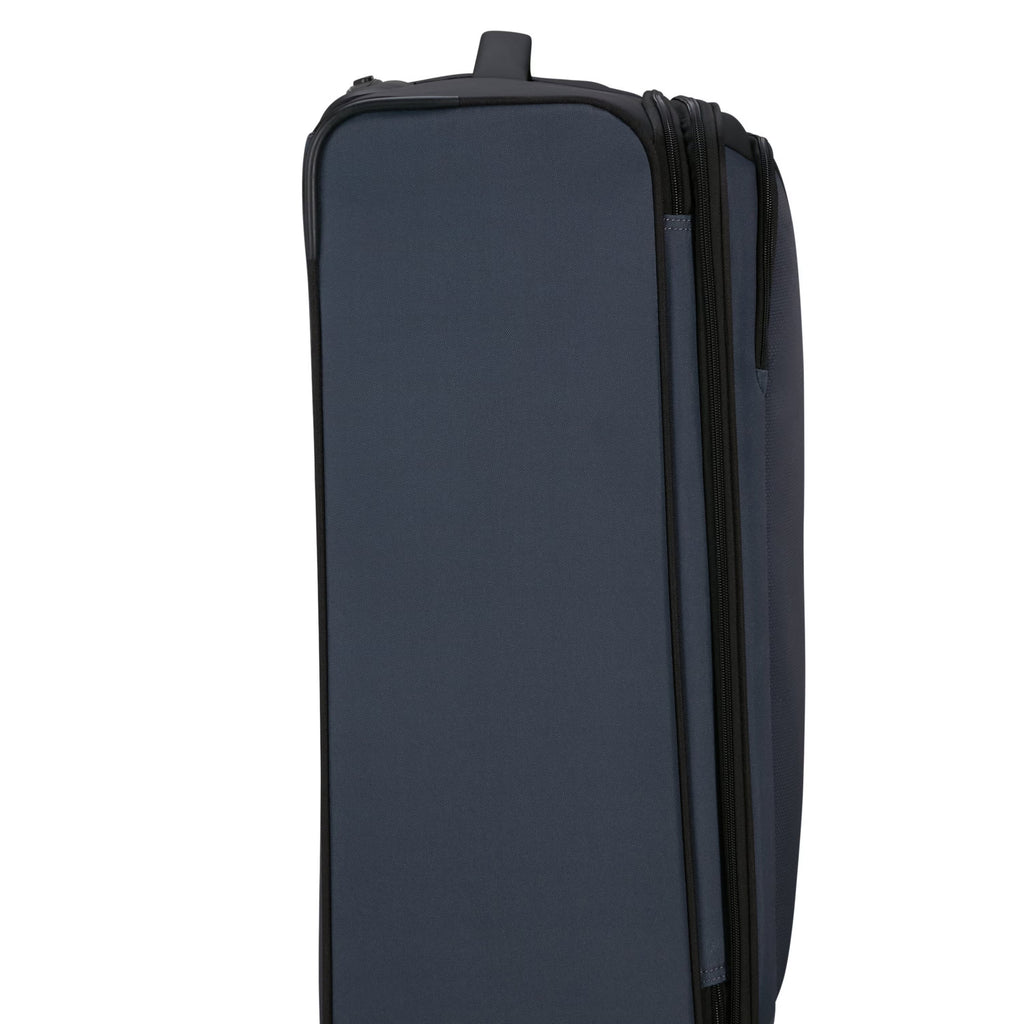American Tourister Daring Dash Spinner Large Expandable Softside Luggage