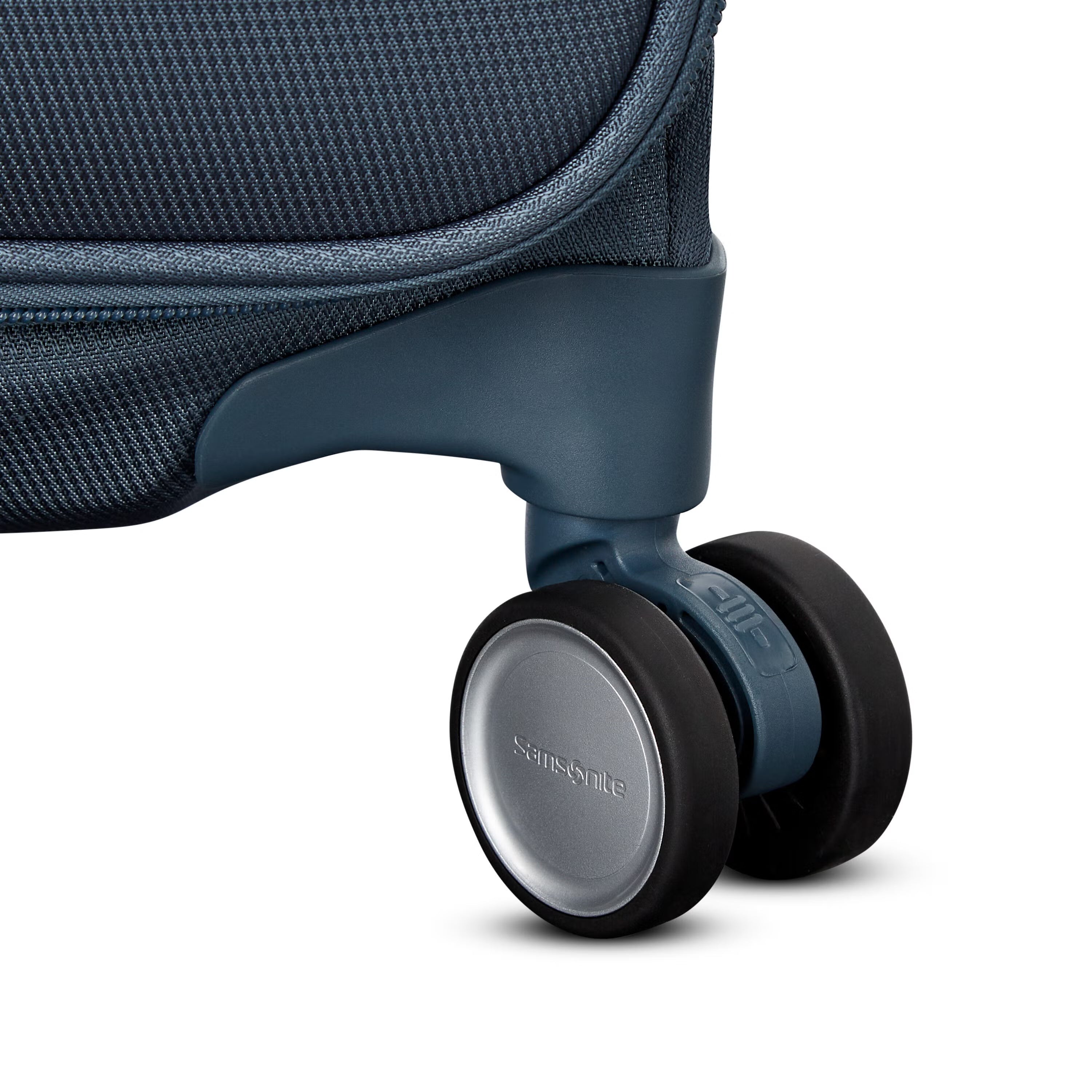 Samsonite Uplift Spinner Medium Expandable Softside Luggage