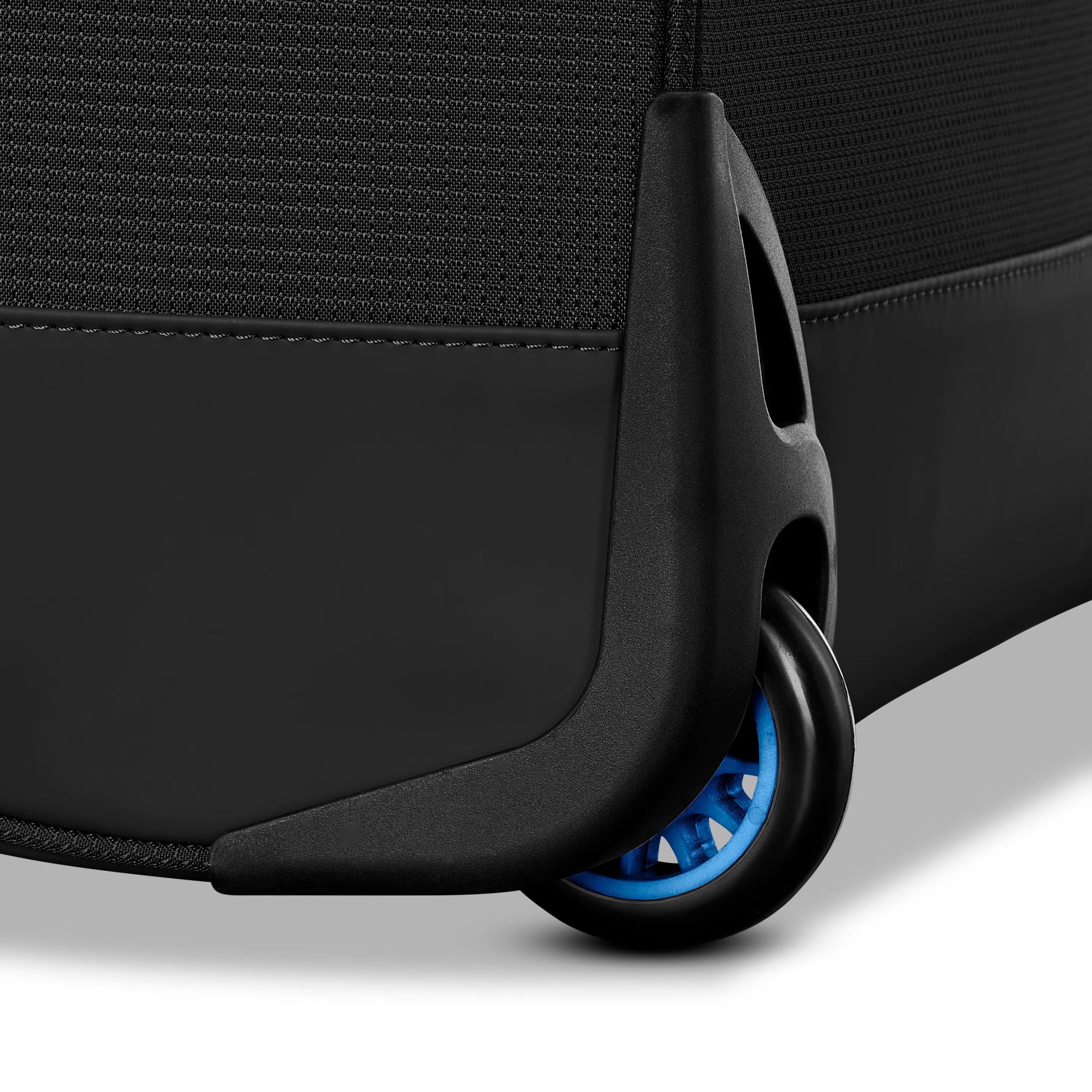 High Sierra Hi-Life  32" Wheeled Duffle Expandable - Black/Blue