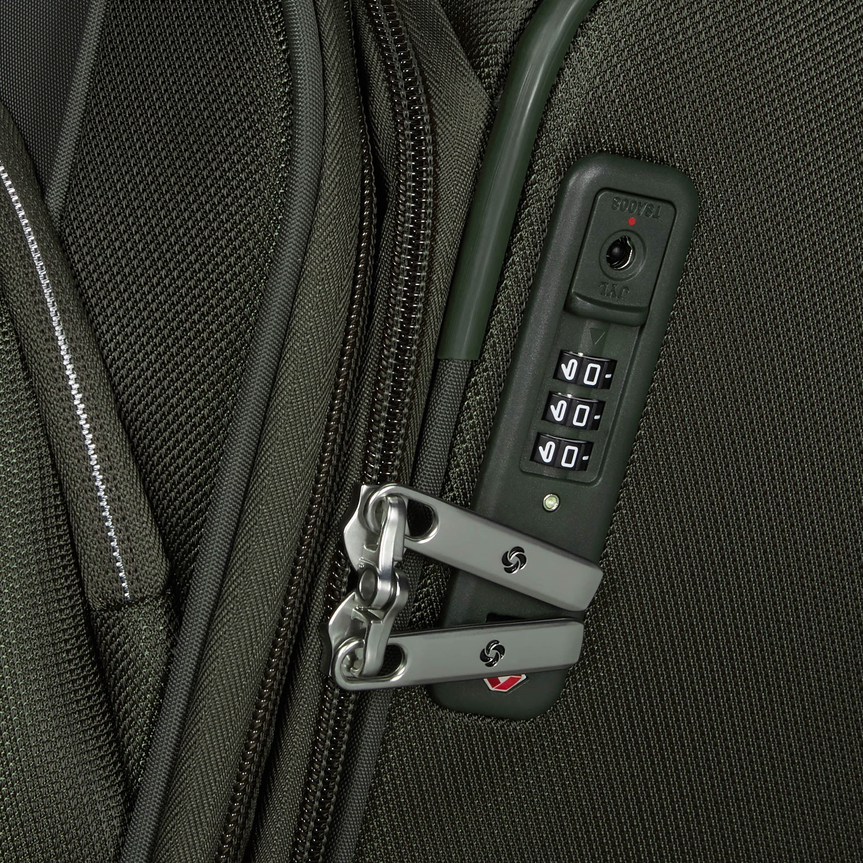 Samsonite Re-Lite Spinner Large Expandable Softside Luggage