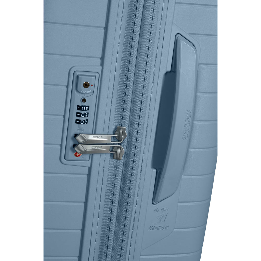 American Tourister Fastforward Hardside Carry On