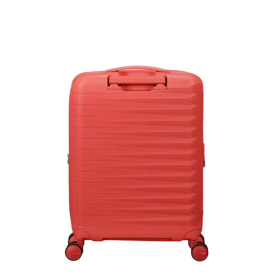 American Tourister Fastforward Hardside Carry On