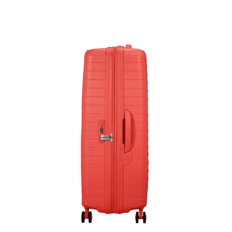 American Tourister Fastforward Hardside Carry On