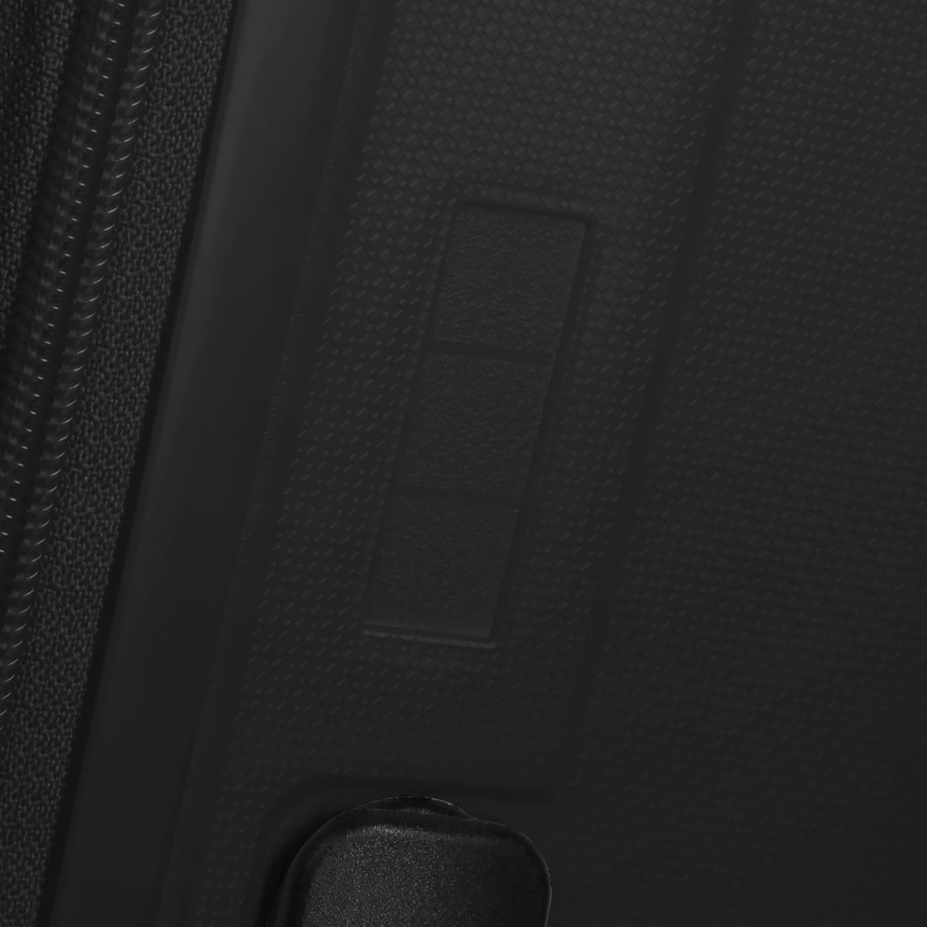 American Tourister Rejoy Spinner Medium Expandable Hardside Luggage