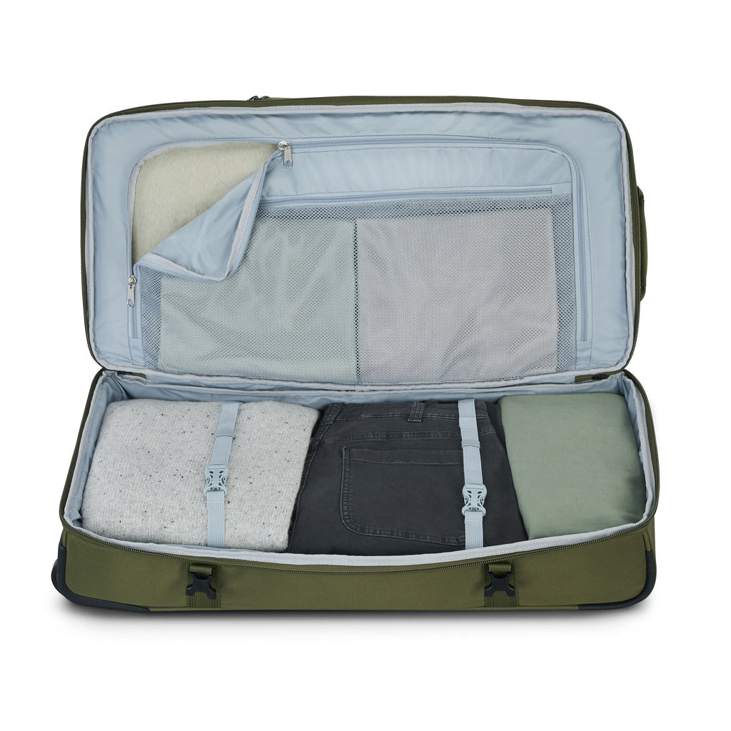 High Sierra Pathsetter Wheeled Duffle 22"