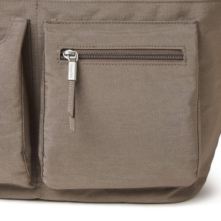 Baggallini Any Day Tote