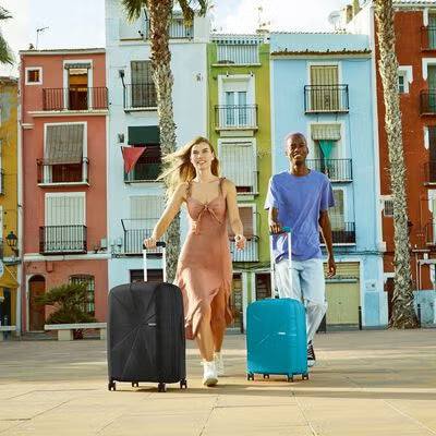 American Tourister Starvibe Spinner Medium Expandable Hardside Luggage