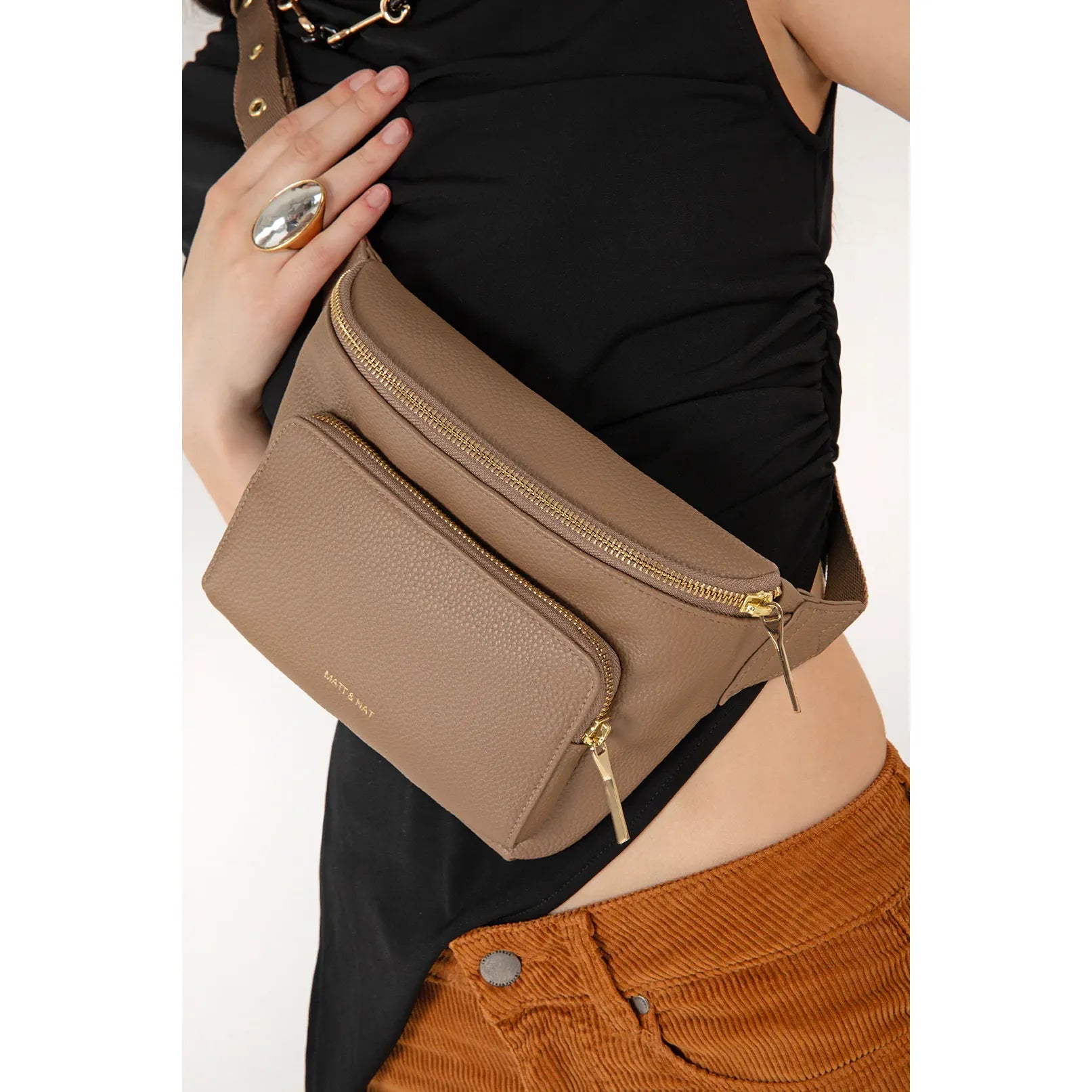 Matt & Nat Kora Vegan Belt Bag Grain - Black