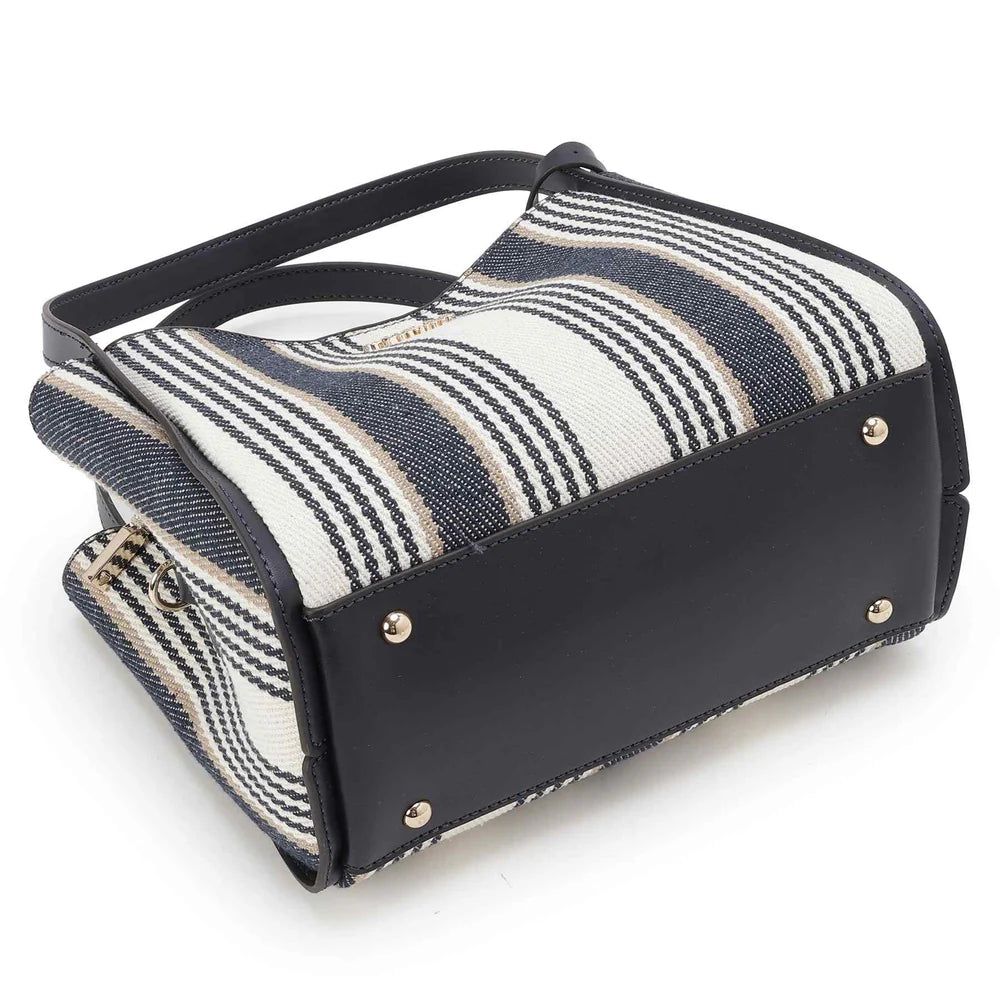 GUESS Nicolette Small Girlfriend Satchel - Natural Multi