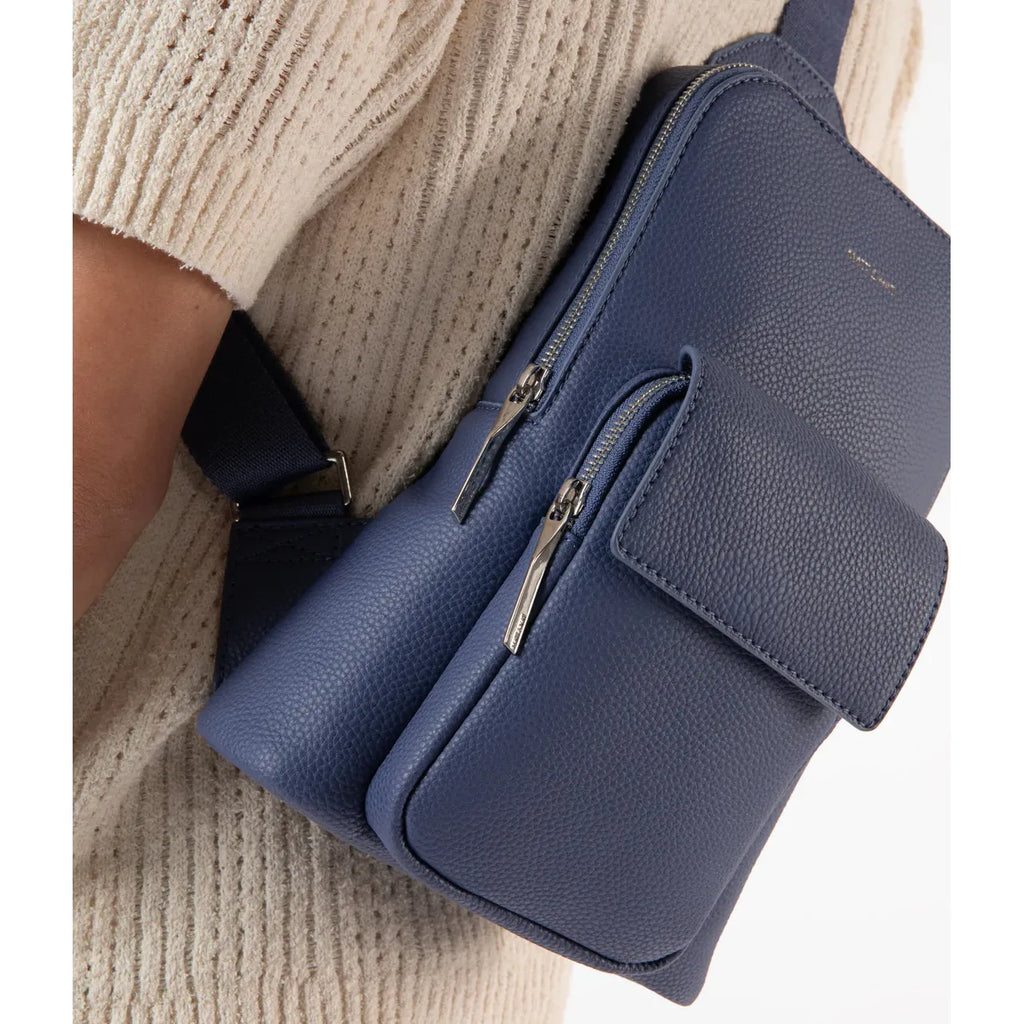 Matt & Nat Allar Vegan Sling Bag Grain - Black