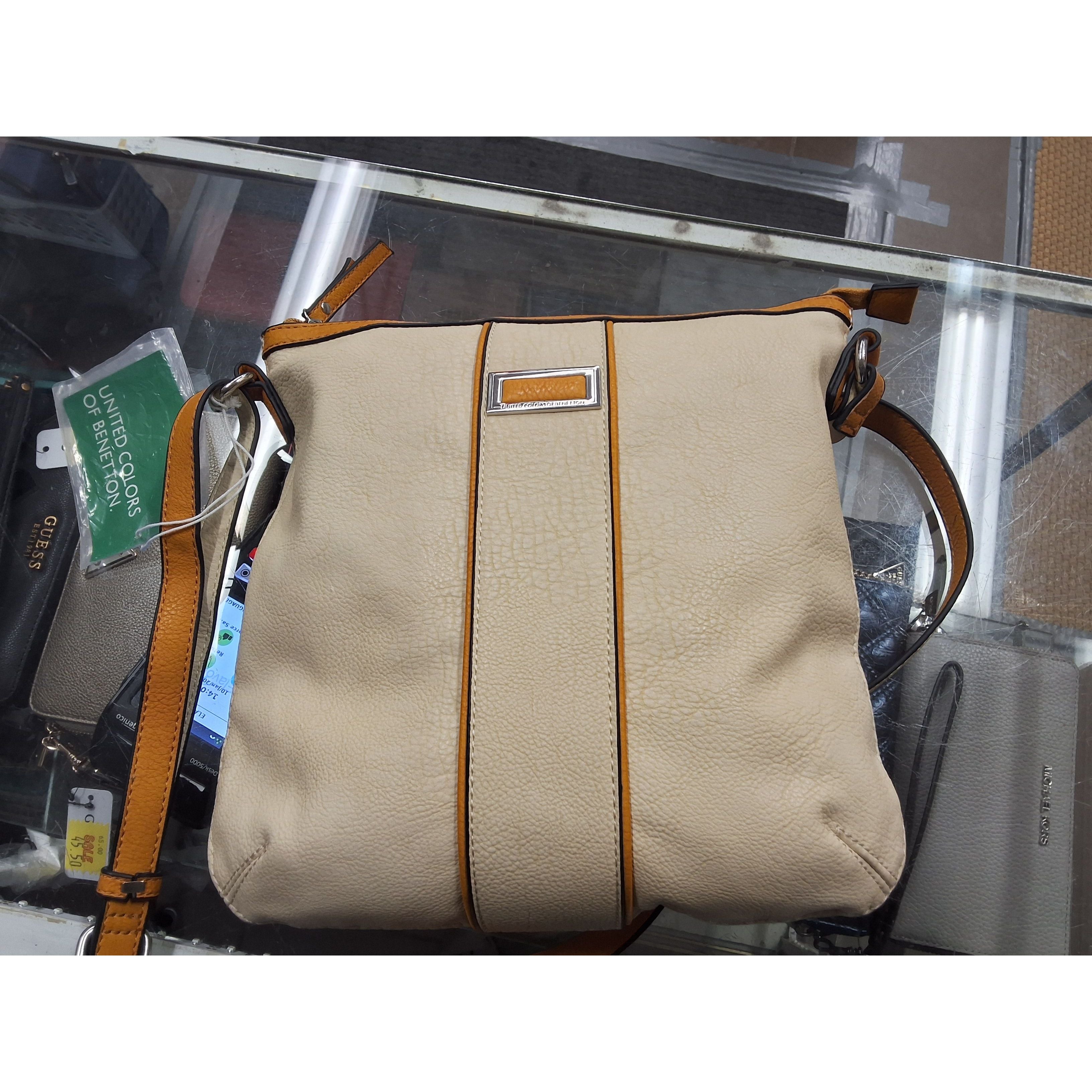 United colors of Benettin Beige