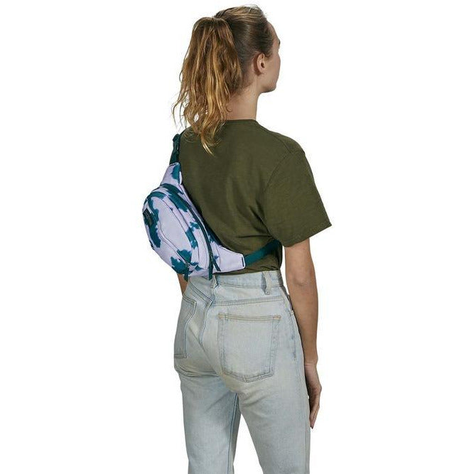 JanSport Fifth Avenue Fanny Pack - Holographic Holstein